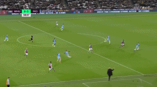 哈里·凯恩替补出场打入帽子戏法，五星拜仁轻松战胜斯图加特