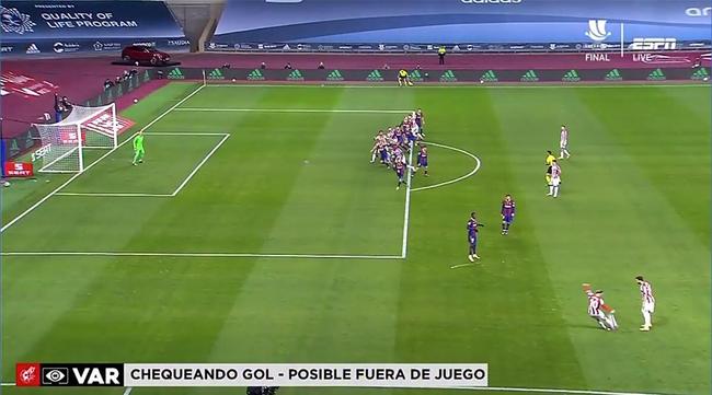 记者：兰克尔-泽经常在赛前要钱，首发迟迟不定也有他的原因